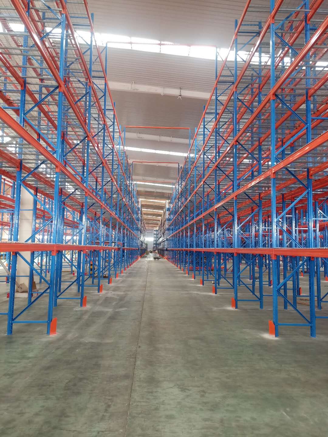 企业仓储货架选型指南：不同货物怎么选，一看就懂